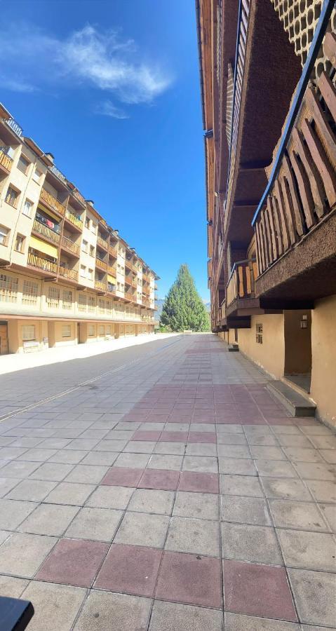 Appartement De Vacances Puigcerdà Exteriör bild